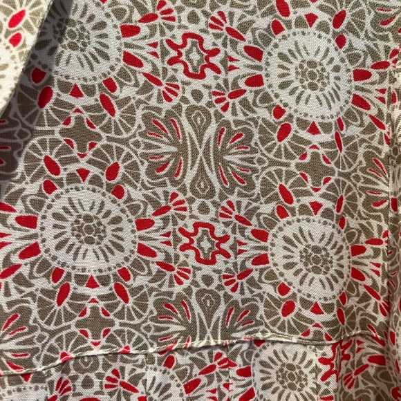 Patterned Style & Co Button Up Blouse - 2 different patterns on front & back - Picture 3 of 10